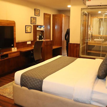 Royal Castle Hotel Kasol Exterior foto