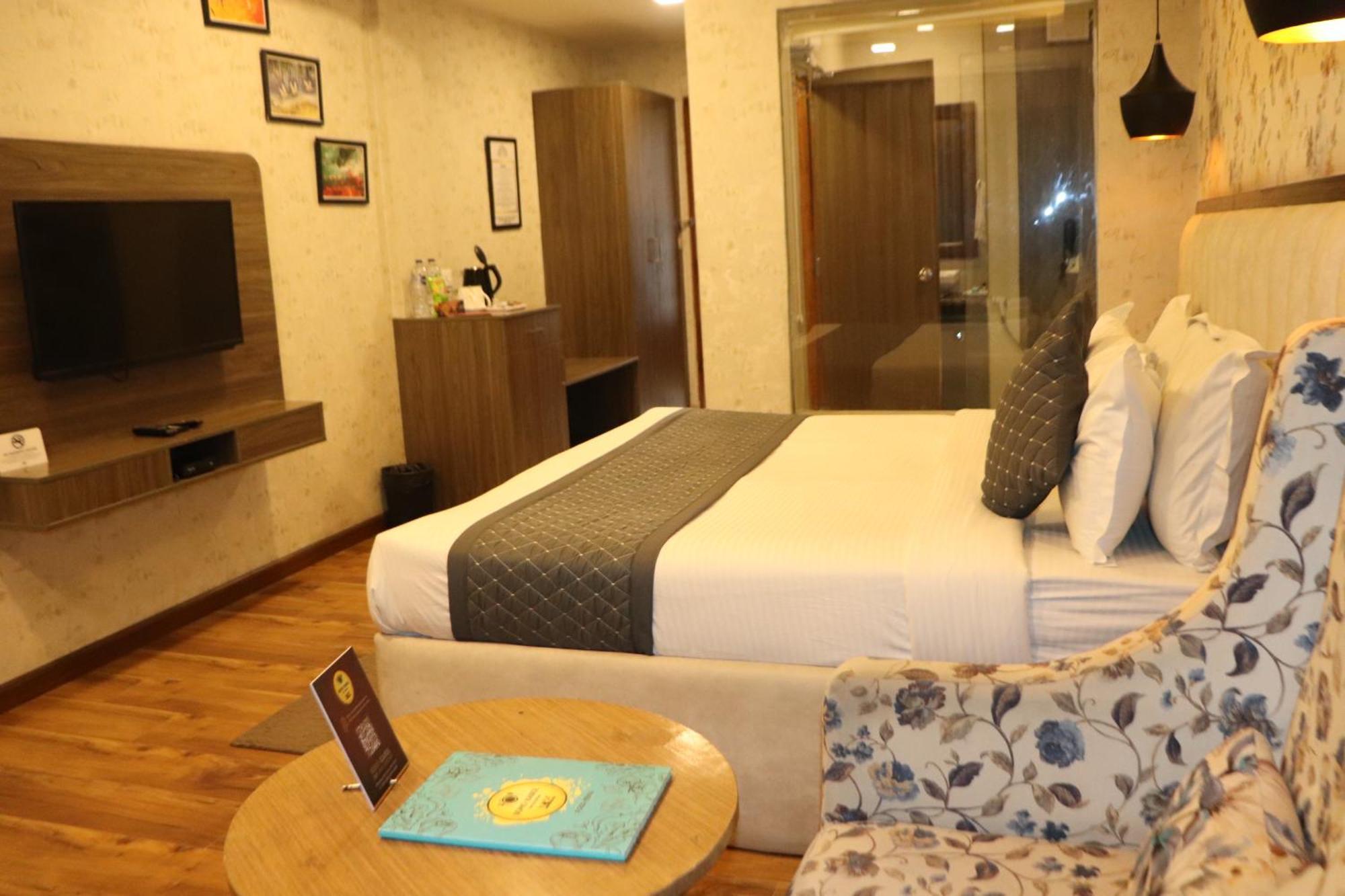 Royal Castle Hotel Kasol Exterior foto